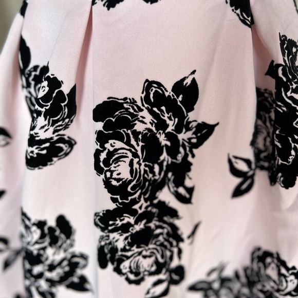💕🖤LIKE NEW PINK AND BLACK DRESS WITH ROSES SZ 5💕🖤 - Picture 7 of 13